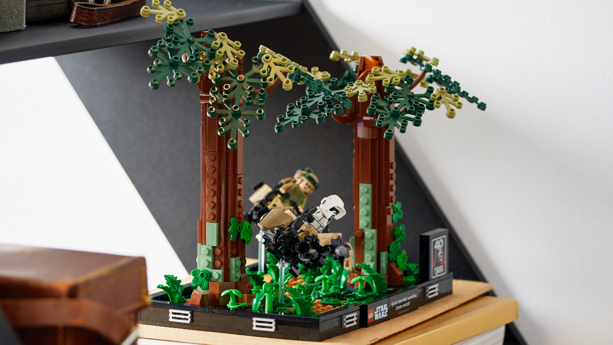 What LEGO Star Wars 75353 Endor Speeder Chase Diorama hits – and misses