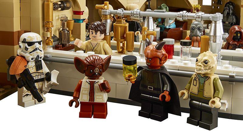 LEGO Star Wars Design Director reveals 75290 Mos Eisley Cantina’s hidden function