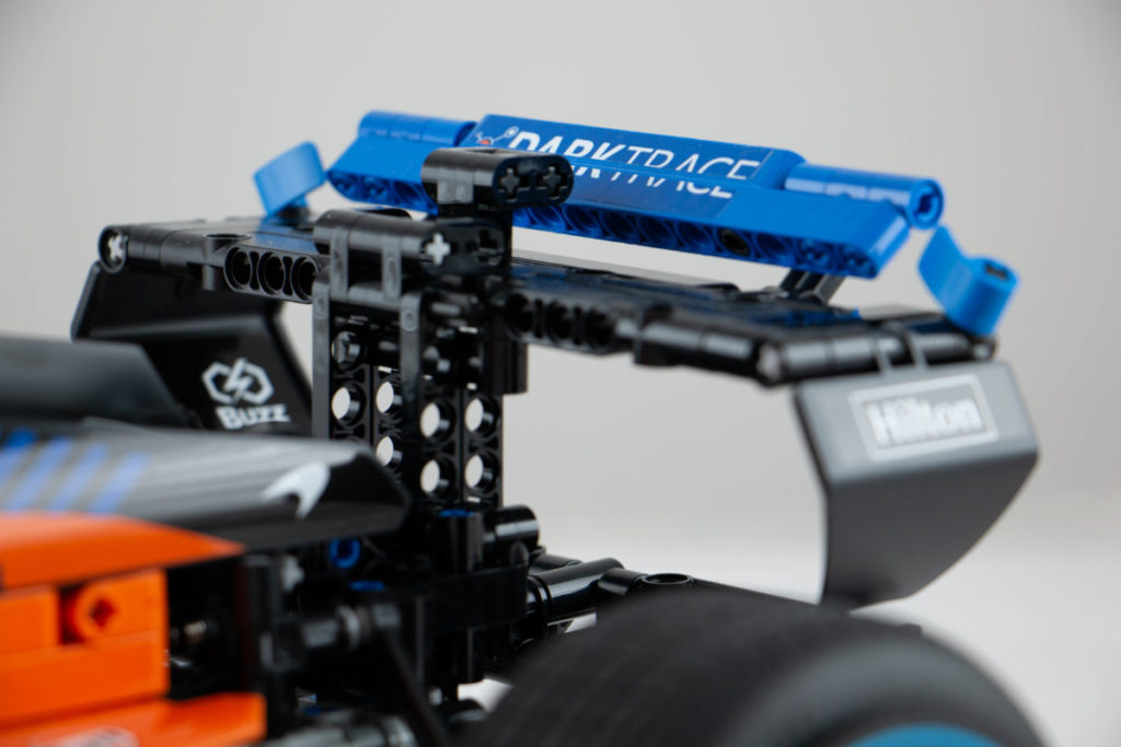 LEGO Technic 42141 McLaren Formula 1 Race Car review 09 1024x683