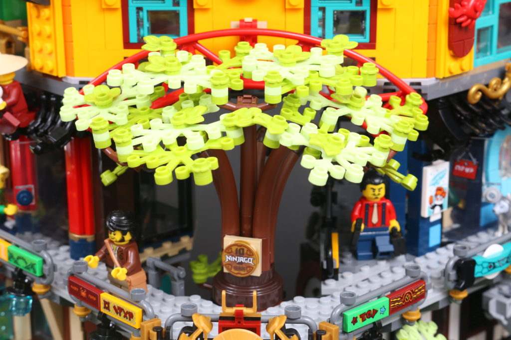 LEGO NINJAGO 71741 NINJAGO City Gardens review 44