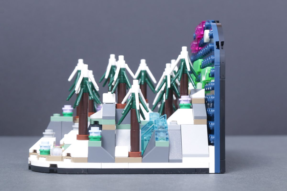 LEGO 40785 Northern Lights Diorama gift with purchase review 5 1200x800