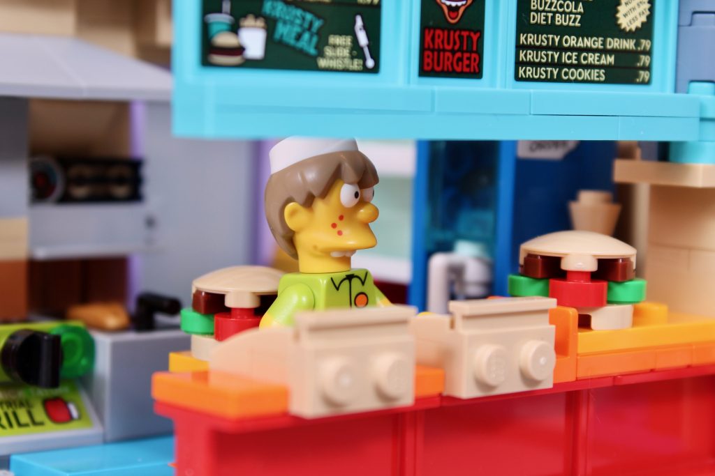 LEGO Icons 10352 The Simpsons Krusty Burger review 62 1024x683