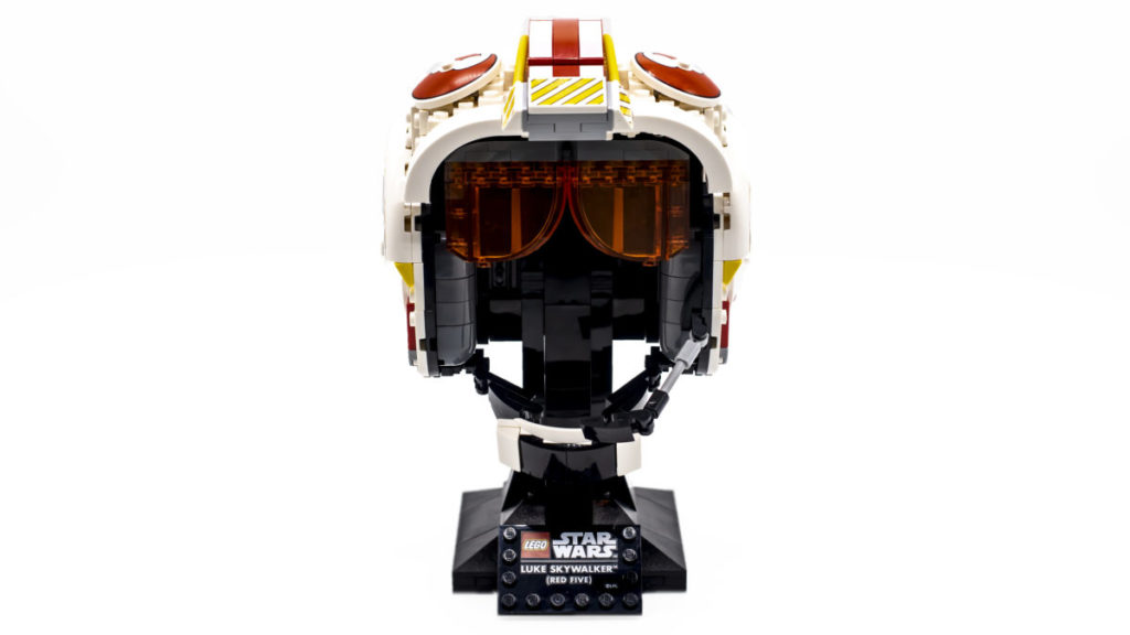 75327 Luke Skywalker Red Five Helmet 1 1024x576
