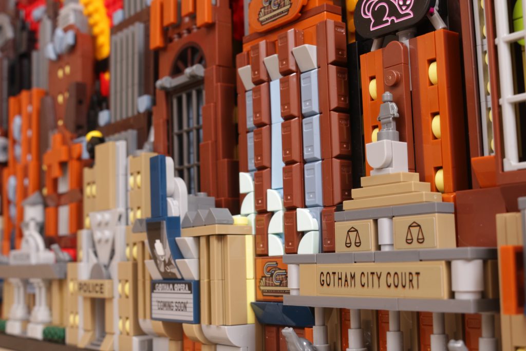 LEGO Batman 76271 Batman The Animated Series Gotham City review 54 1024x683