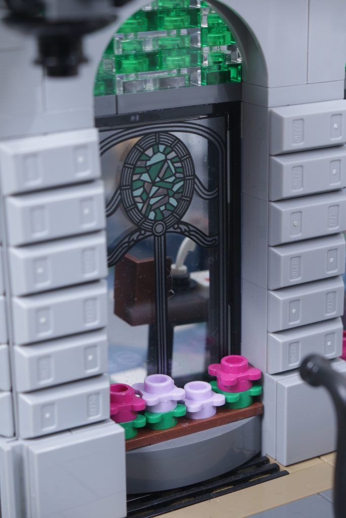 LEGO Icons 10350 Tudor Corner second review plus comparison with 10251 Brick Bank and 10270 Bookshop 19 683x1024