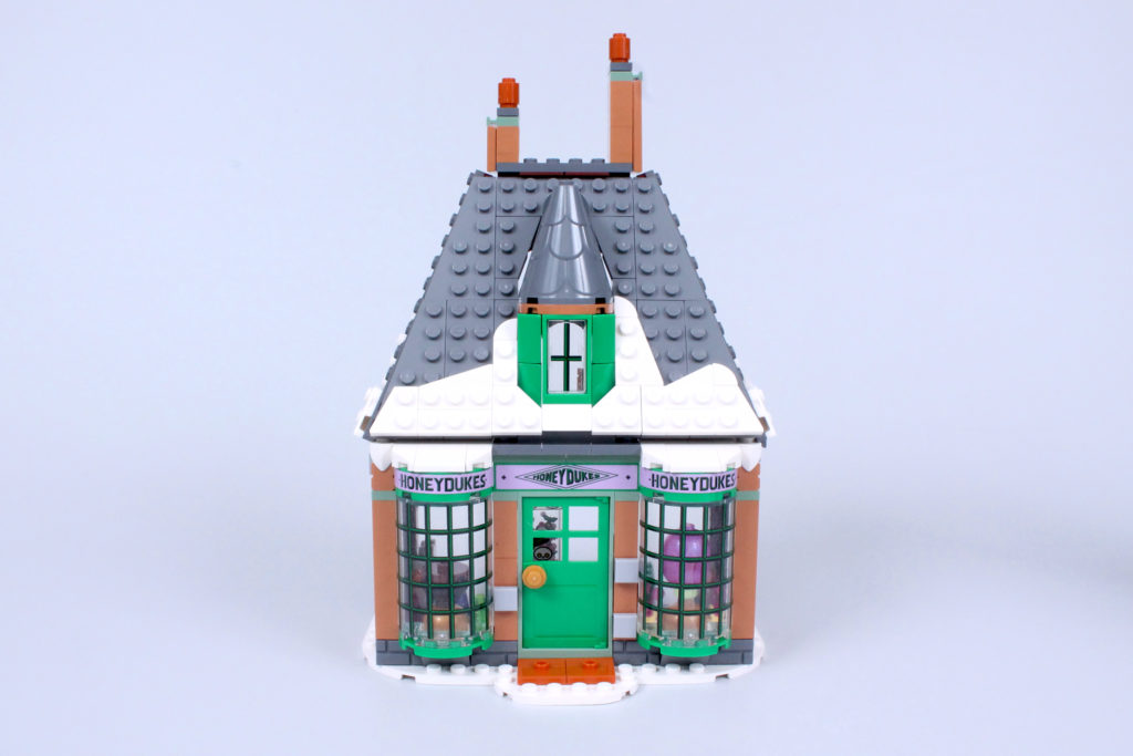 LEGO Harry Potter 76388 Hogsmeade Village Visit review 5