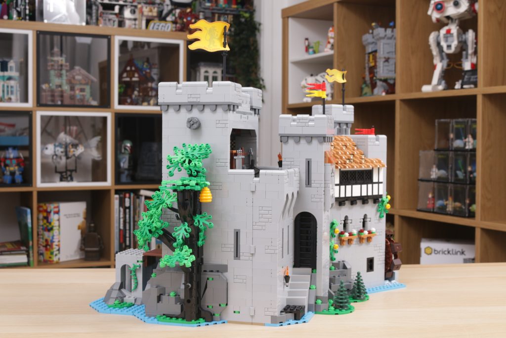 LEGO ICONS 10305 Lion Knights Castle review 6 1024x683