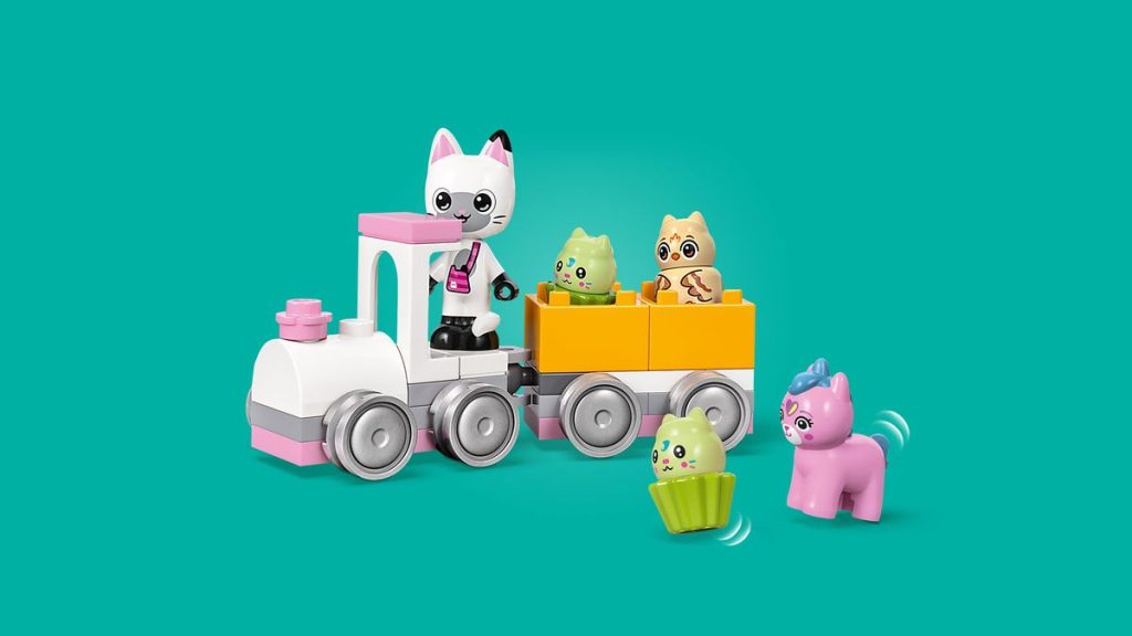 LEGO Gabbys Dollhouse 10796 Gabbys Kitty Care Ear 2 1024x576