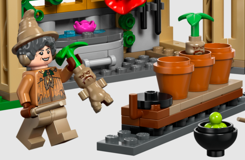 lego harry potter 76445 mandrake and pot
