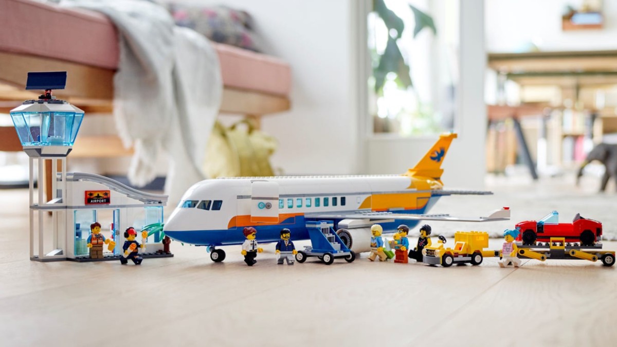 LEGO CITY sets big and small are now on sale at IWOOT