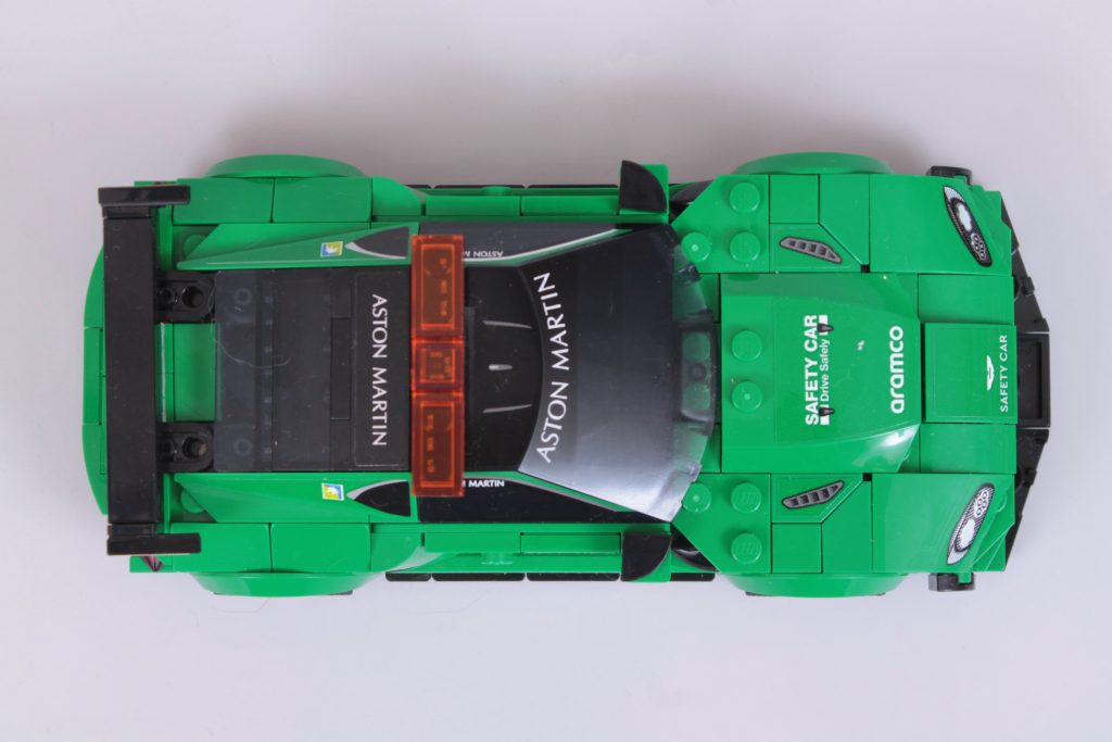 LEGO Speed Champions 76925 Aston Martin Safety Car AMR23 critique 11 1024x683