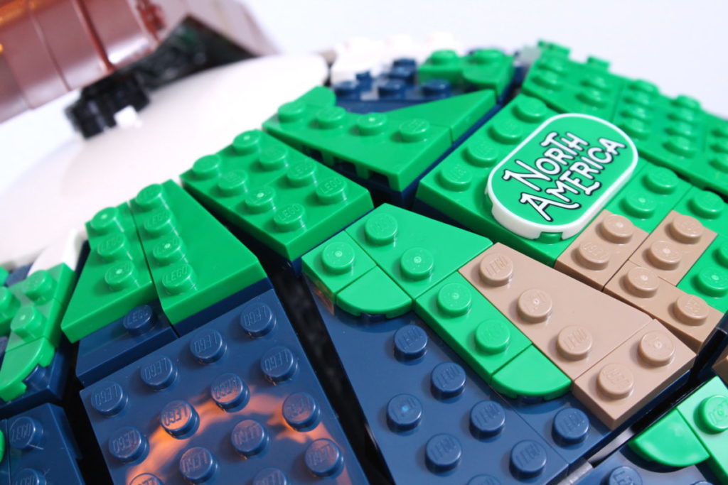 LEGO Ideas 21332 The Globe review 17 1024x683