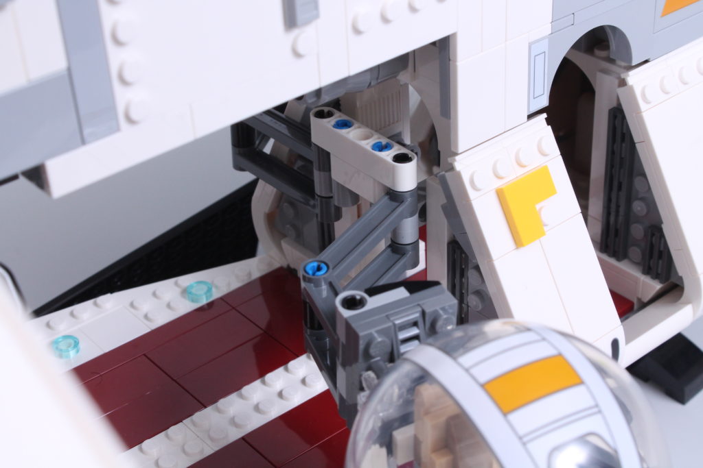 LEGO Star Wars 75309 Republic Gunship review 21