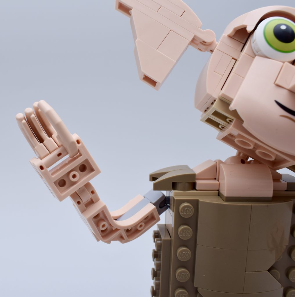 LEGO Harry Potter 76421 Dobby the House Elf Review 10 1017x1024