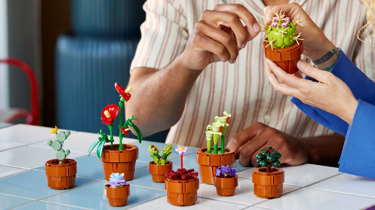 Four creative ways LEGO used to create the latest Botanical Collection sets
