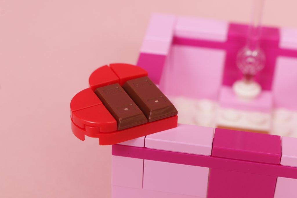 LEGO 40679 Love Gift Box gift with purchase review 11 1024x683