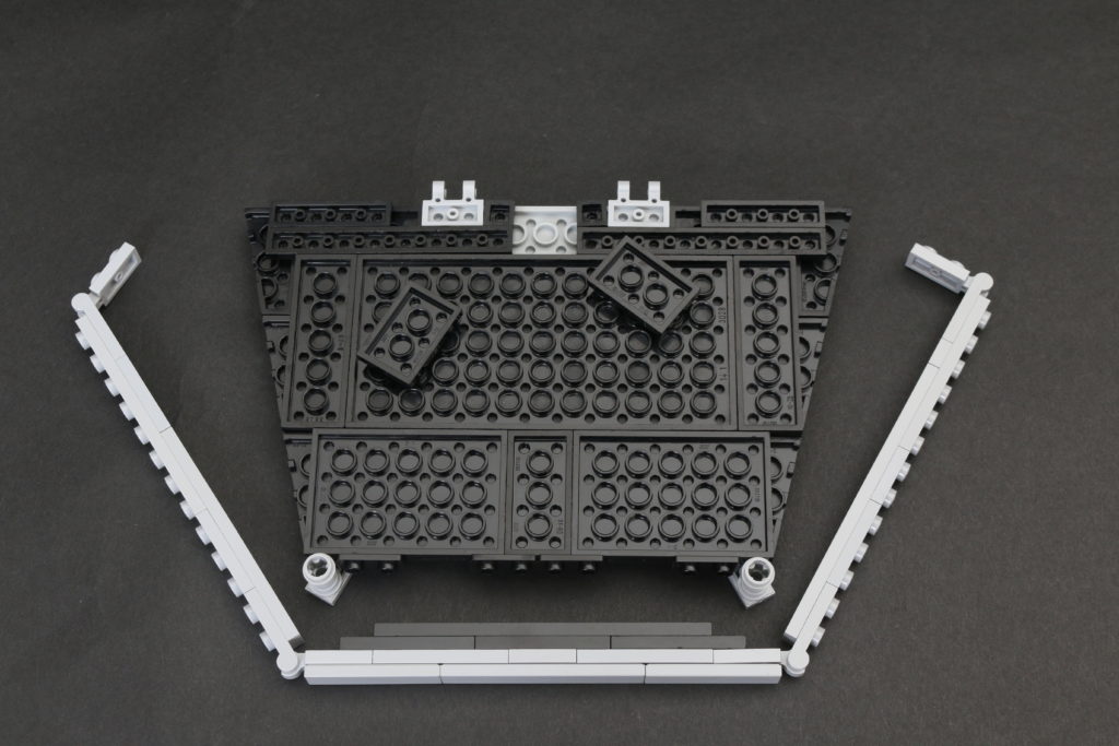 Build a LEGO Mandalorian Outland folding TIE Fighter 7