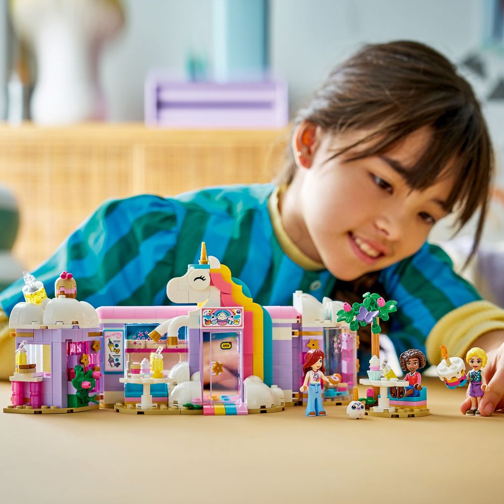 LEGO Friends 42684 Unicorn Dream Cafe 2