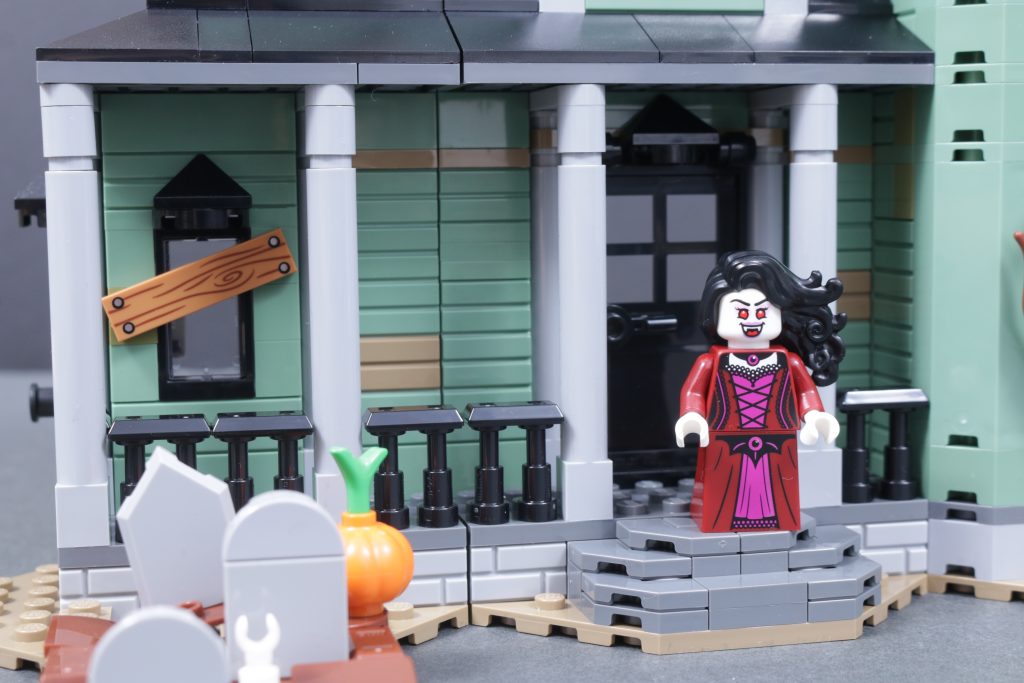 LEGO Creator 3 in 1 31167 Haunted Mansion review 8 1024x683