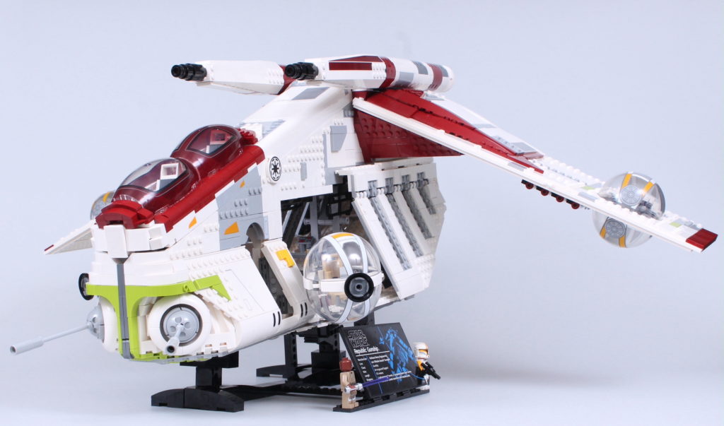 LEGO Star Wars 75309 Republic Gunship review 37